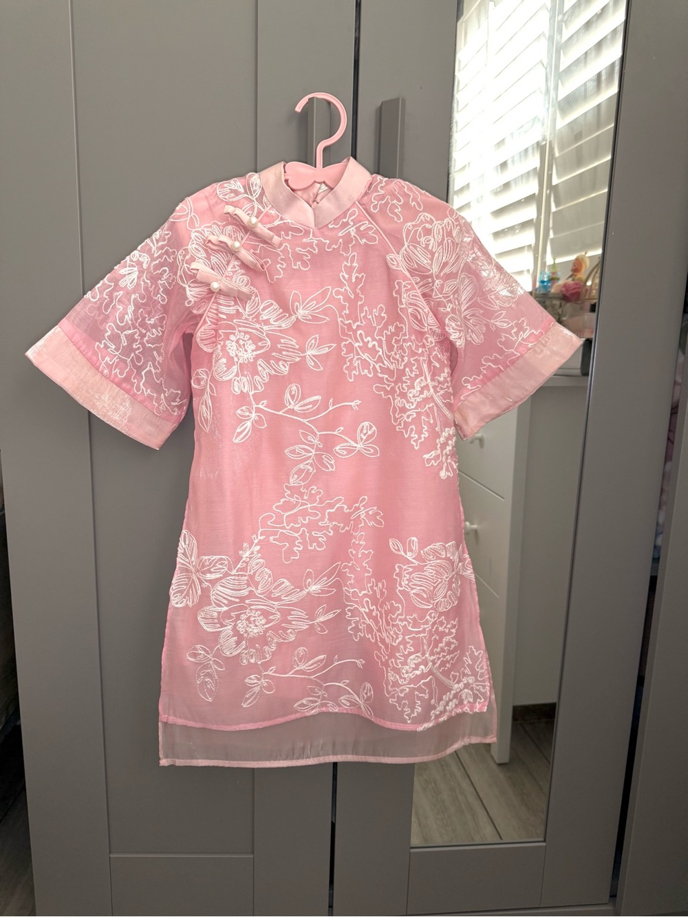 Ao dai from Vietnam for Toddler girl Pink Floral Embroidered size 3
